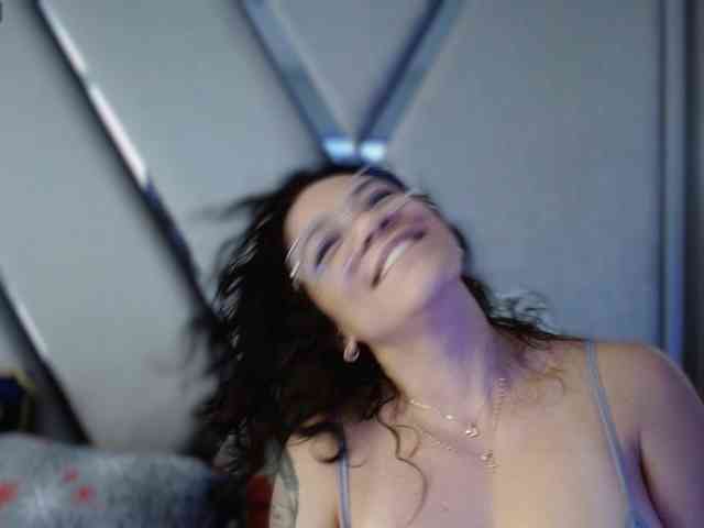 paula-daniela1 bongacams