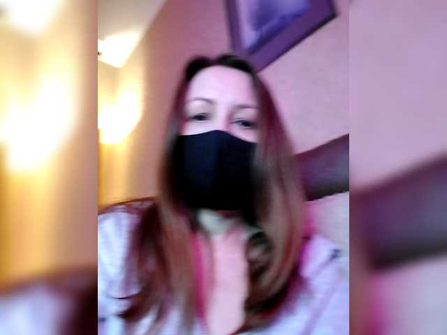 Cherry-Cola's BongaCams show and profile