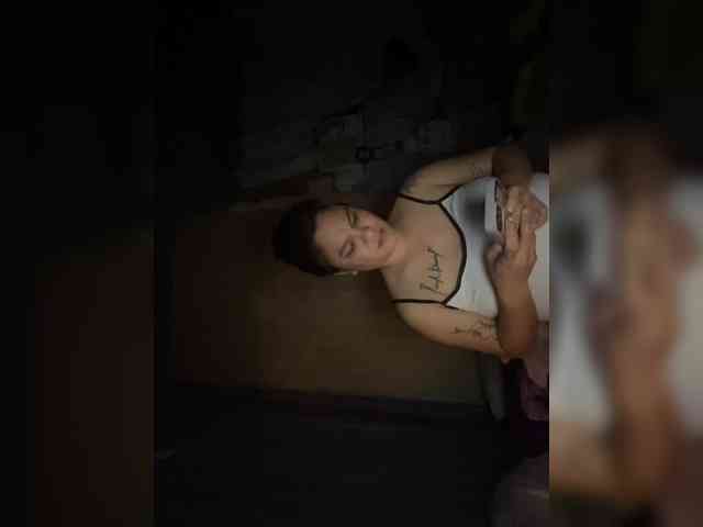 sexylhady214 webcam