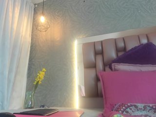 ANA-BULLOCK- Porn Show