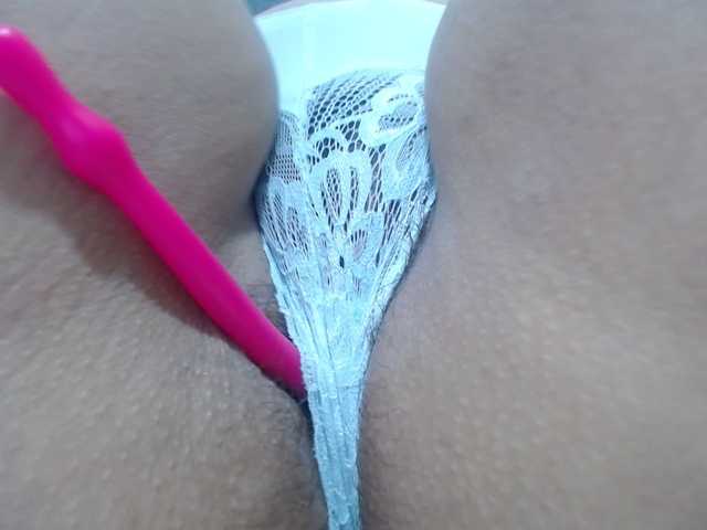 ANA-BULLOCK-'s BongaCams show and profile