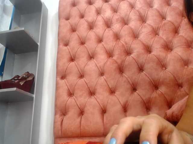  ANA-BULLOCK- chat room