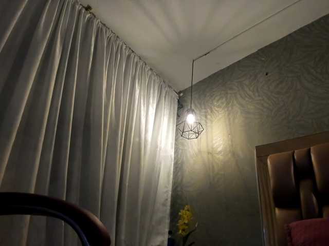 ANA-BULLOCK-'s BongaCams show and profile