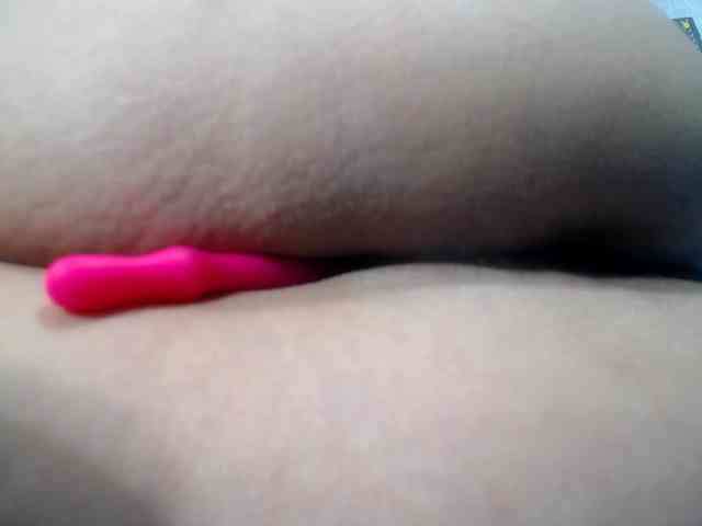 ANA-BULLOCK- webcam