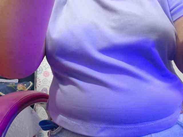 ANA-BULLOCK- webcam