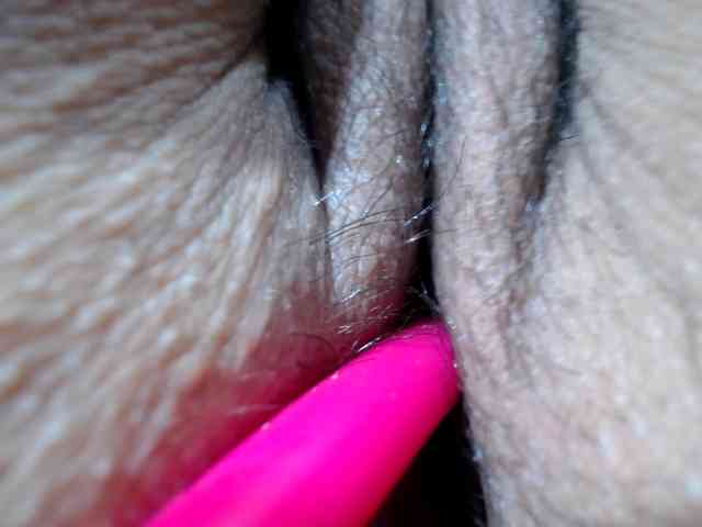 ANA-BULLOCK- webcam