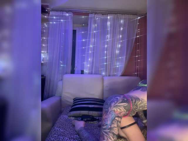 Neulivimie's BongaCams show and profile