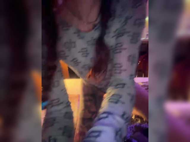 Neulivimie's BongaCams show and profile