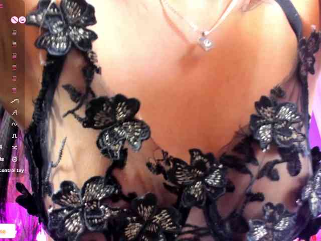 Deny-rose webcam