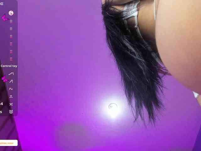 Deny-rose webcam