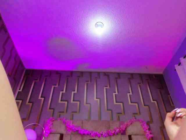 Deny-rose webcam