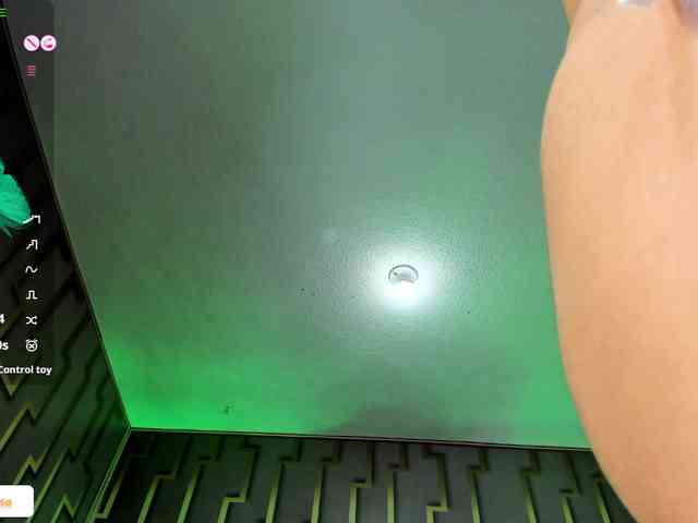 Deny-rose webcam