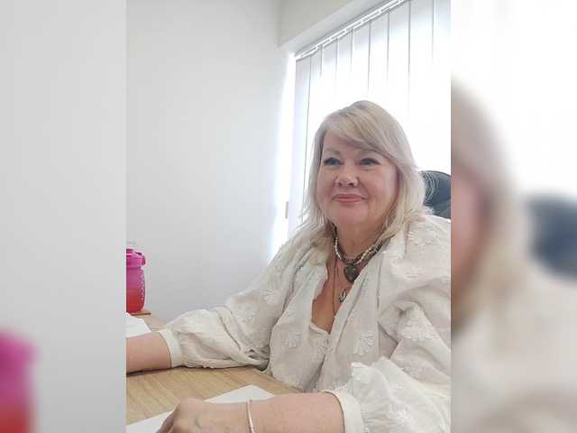 BESTija-1's BongaCams show and profile