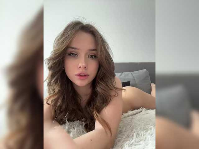 Tati16's BongaCams show and profile