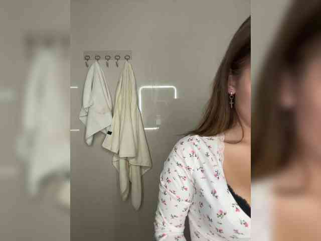 Tati16's webcam live show
