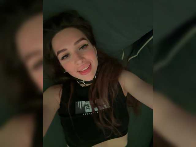 SnakeTina's BongaCams profile