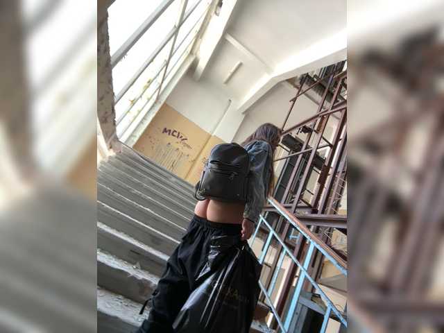 SnakeTina's BongaCams profile