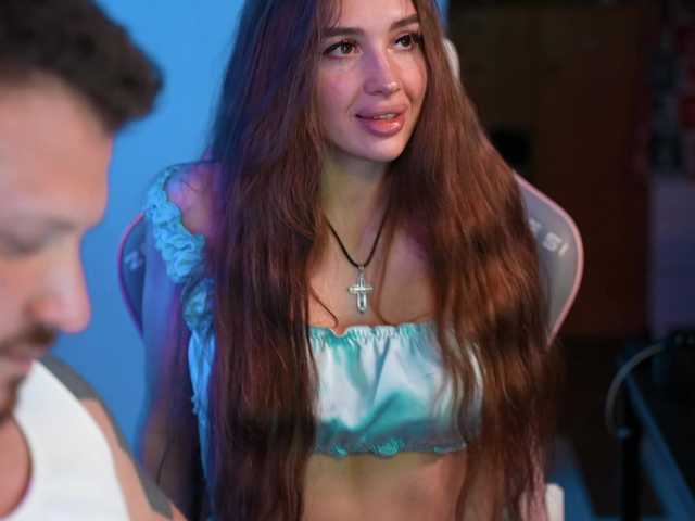 SnakeTina's BongaCams show and profile