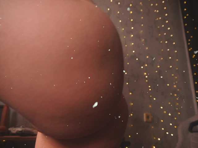 cutesoneckaaa's BongaCams show and profile