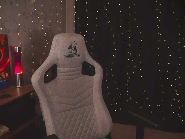 cutesoneckaaa's BongaCams show and profile