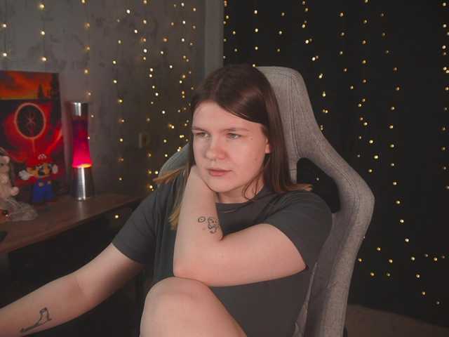 cutesoneckaaa live cam