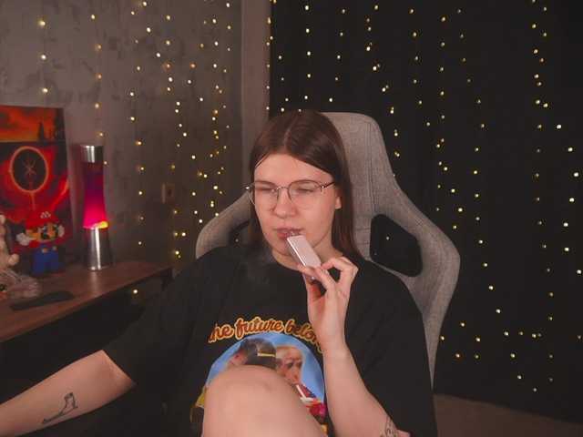 cutesoneckaaa's BongaCams show and profile