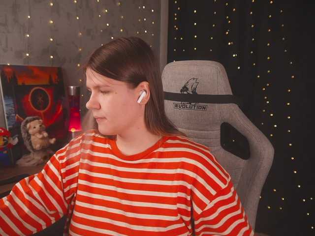 cutesoneckaaa's BongaCams show and profile