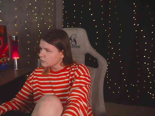 cutesoneckaaa webcam