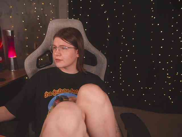 cutesoneckaaa webcam