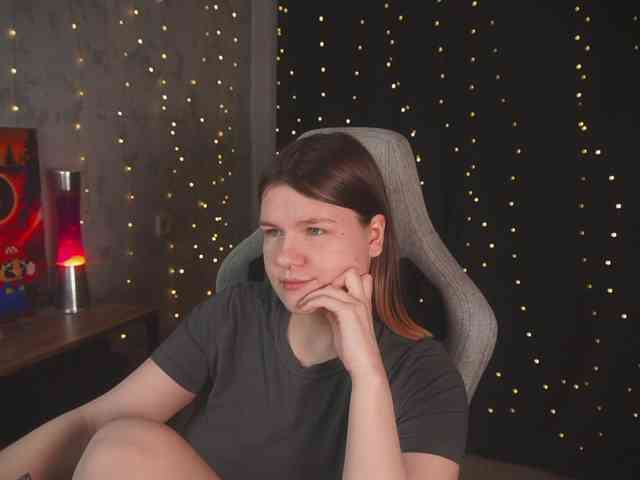 cutesoneckaaa webcam