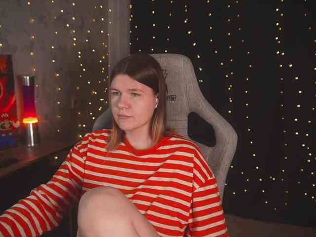 cutesoneckaaa webcam