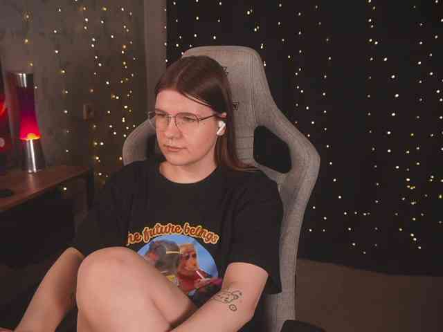 cutesoneckaaa webcam