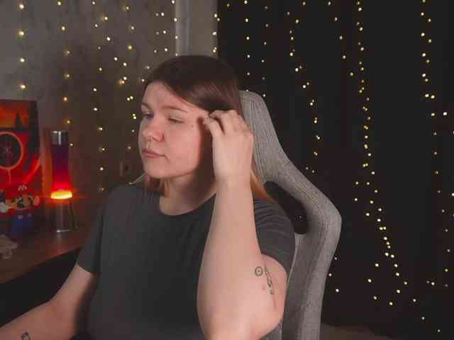 cutesoneckaaa webcam