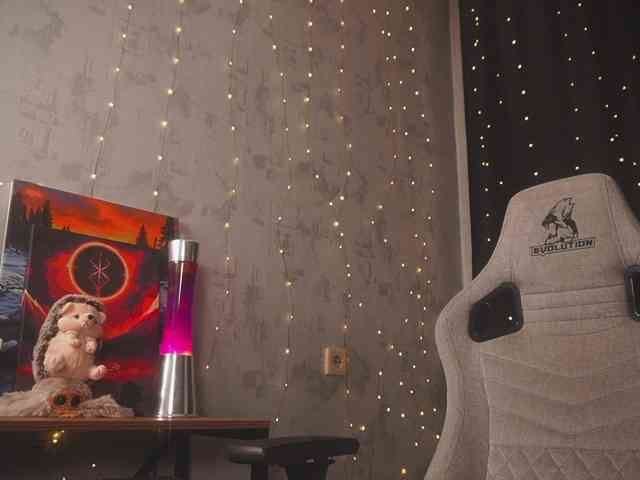 cutesoneckaaa webcam