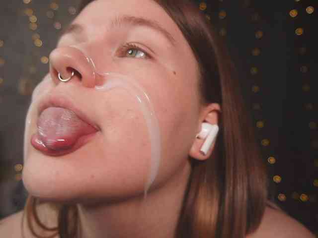 cutesoneckaaa webcam
