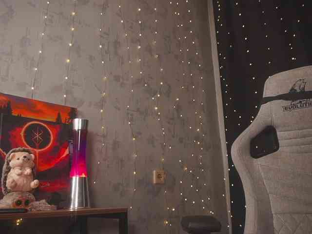 cutesoneckaaa webcam