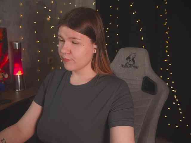 cutesoneckaaa webcam