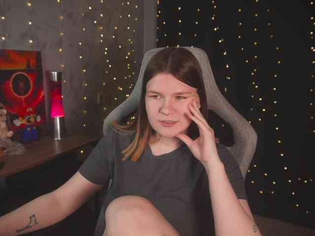 cutesoneckaaa webcam