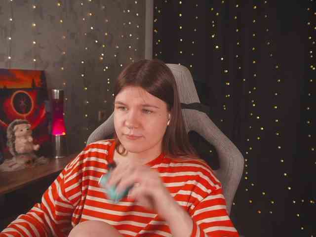 cutesoneckaaa webcam