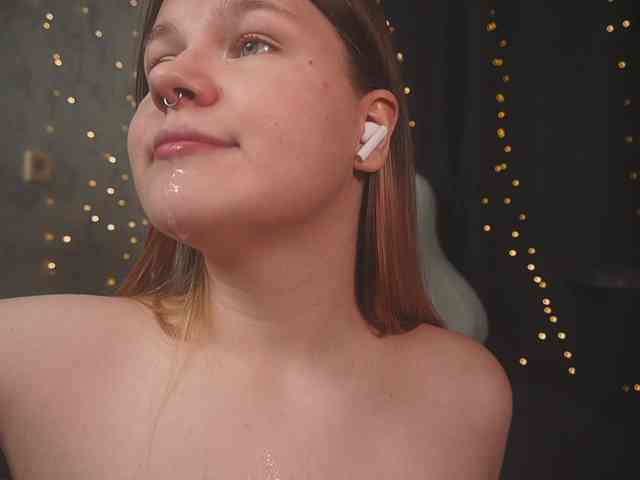 free live cam sex Cutesoneckaaa