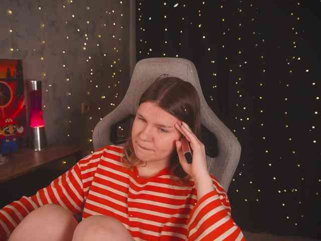 cutesoneckaaa webcam