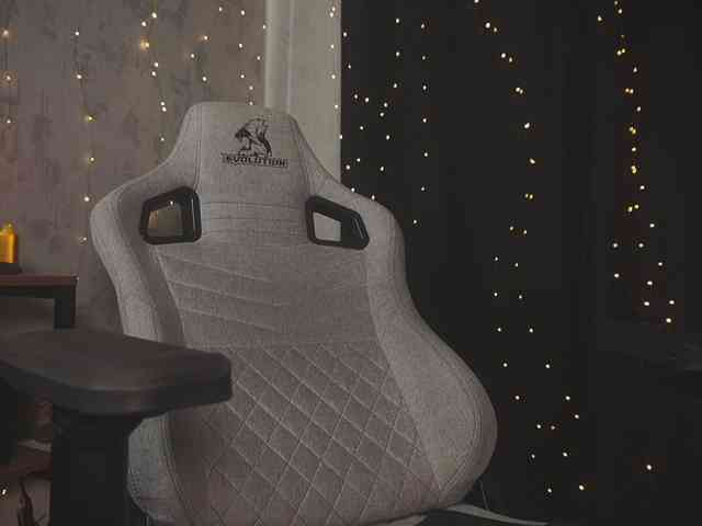 cutesoneckaaa webcam