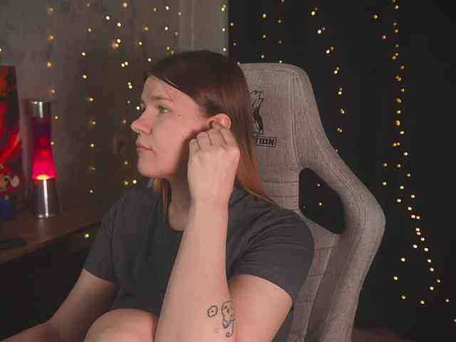 cutesoneckaaa webcam