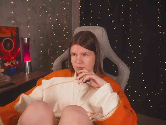 cutesoneckaaa webcam