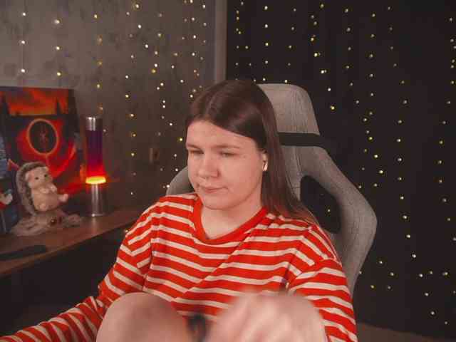 cutesoneckaaa webcam