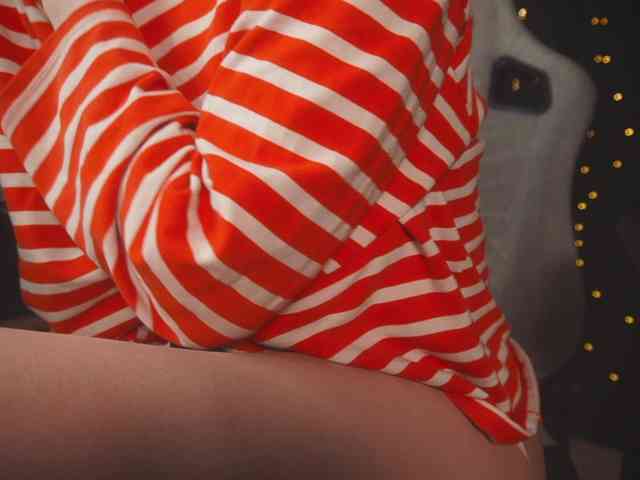 cutesoneckaaa webcam