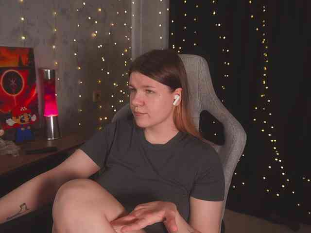 cutesoneckaaa webcam
