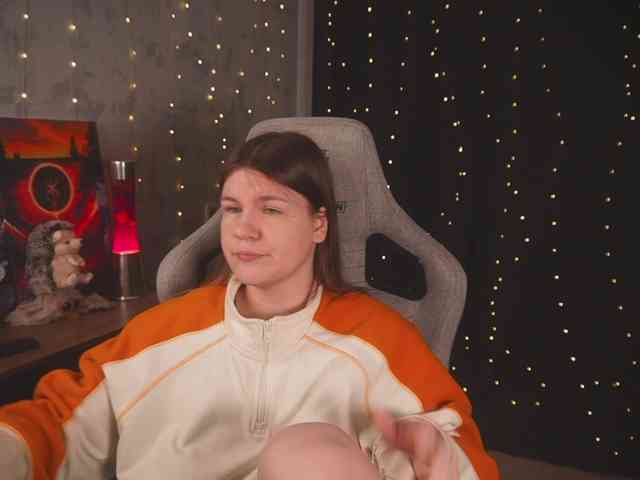 cutesoneckaaa webcam