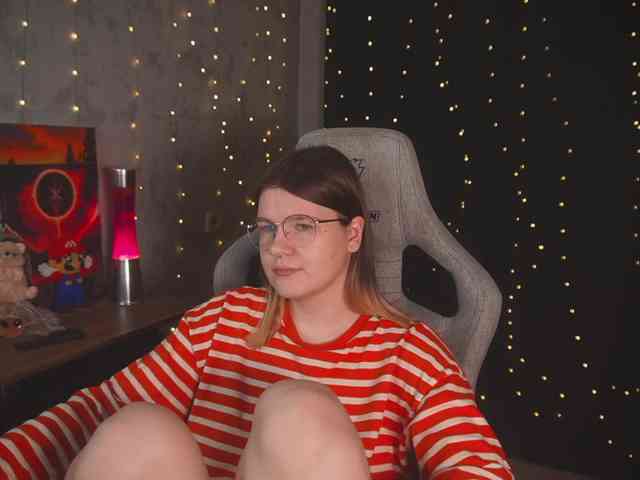 cutesoneckaaa webcam