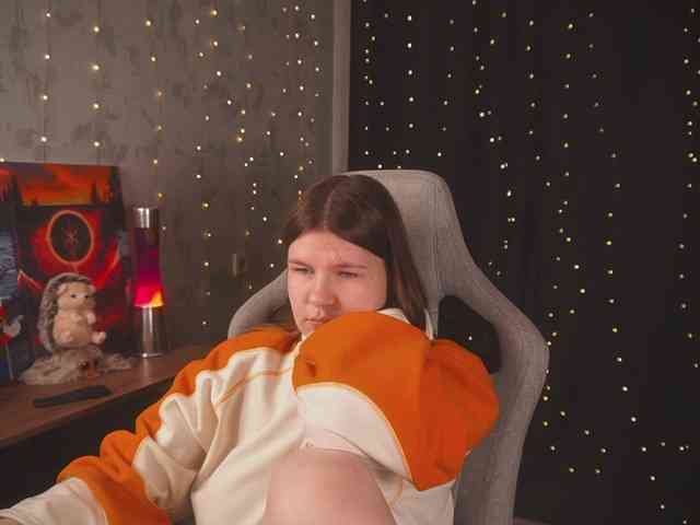 cutesoneckaaa webcam